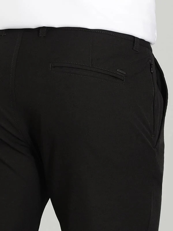 Indian Terrain Men's Comfort Fit Solid Black Trousers